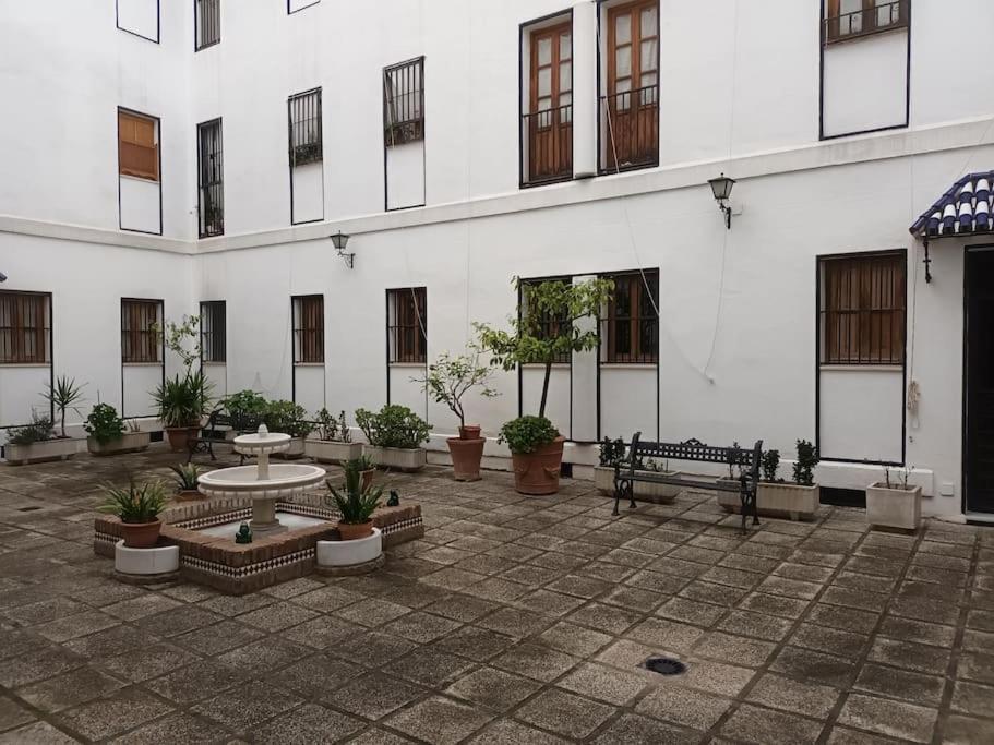 Apartamento Puerta Real Севілья Екстер'єр фото