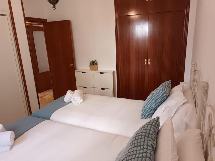 Apartamento Puerta Real Севілья Екстер'єр фото